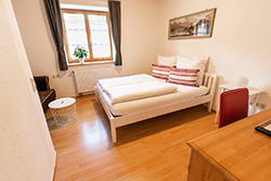 Queensize Zimmer Image
